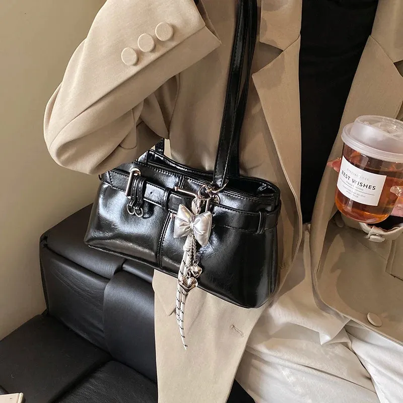 Uakiss Belt Buckle Design Shoulder Satchels Bag For Women New In Luxury Designer Handbags Branded Fashion Totes With Pendant