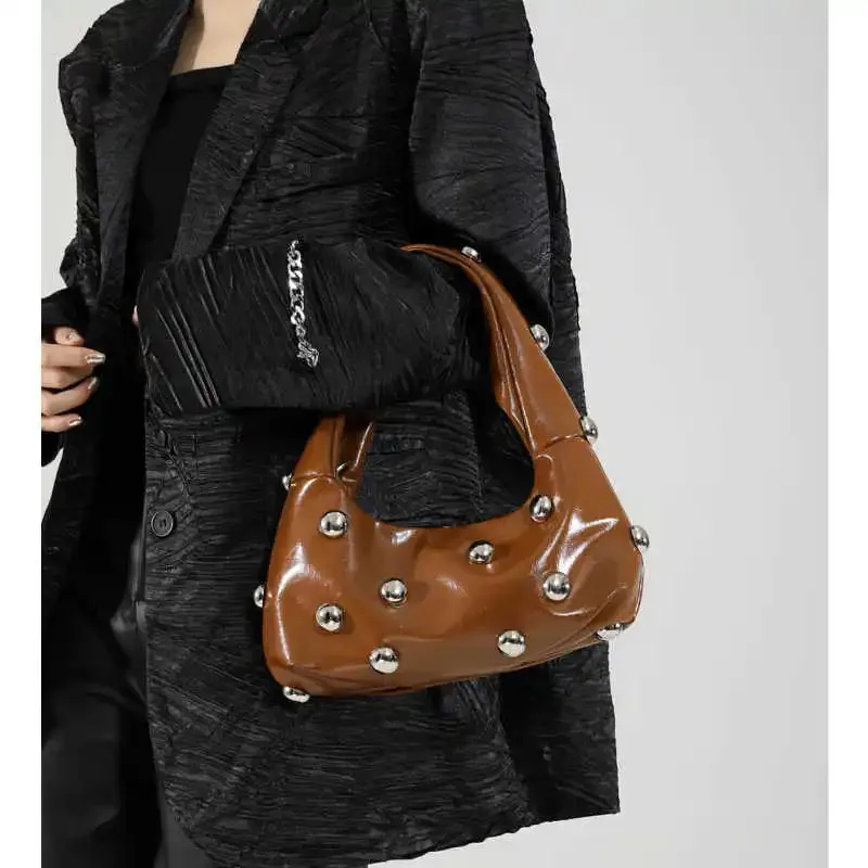 Vvsha Korean Handheld Rivet Decoration Design Bag Light Luxury Personalized Crossbody Bag Fashion One Shoulder Underarm Bag For Women
